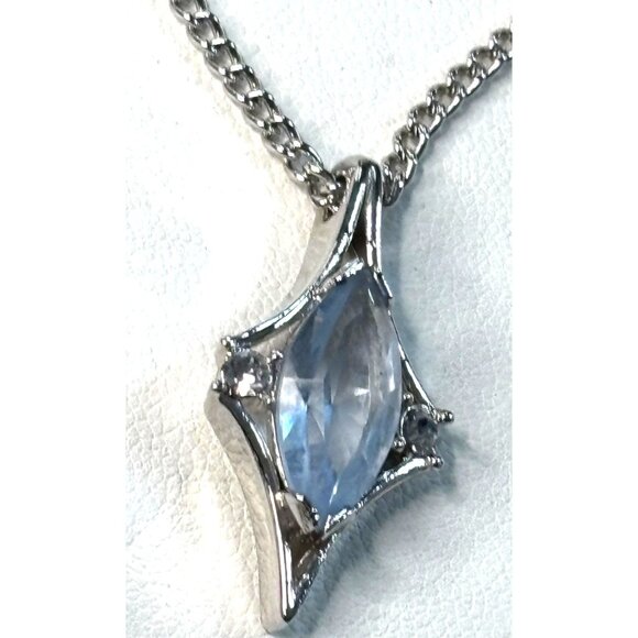 AVON Silver Chain Necklace With Marquise-Cut Blue Gemstone Pendant - Picture 1 of 10
